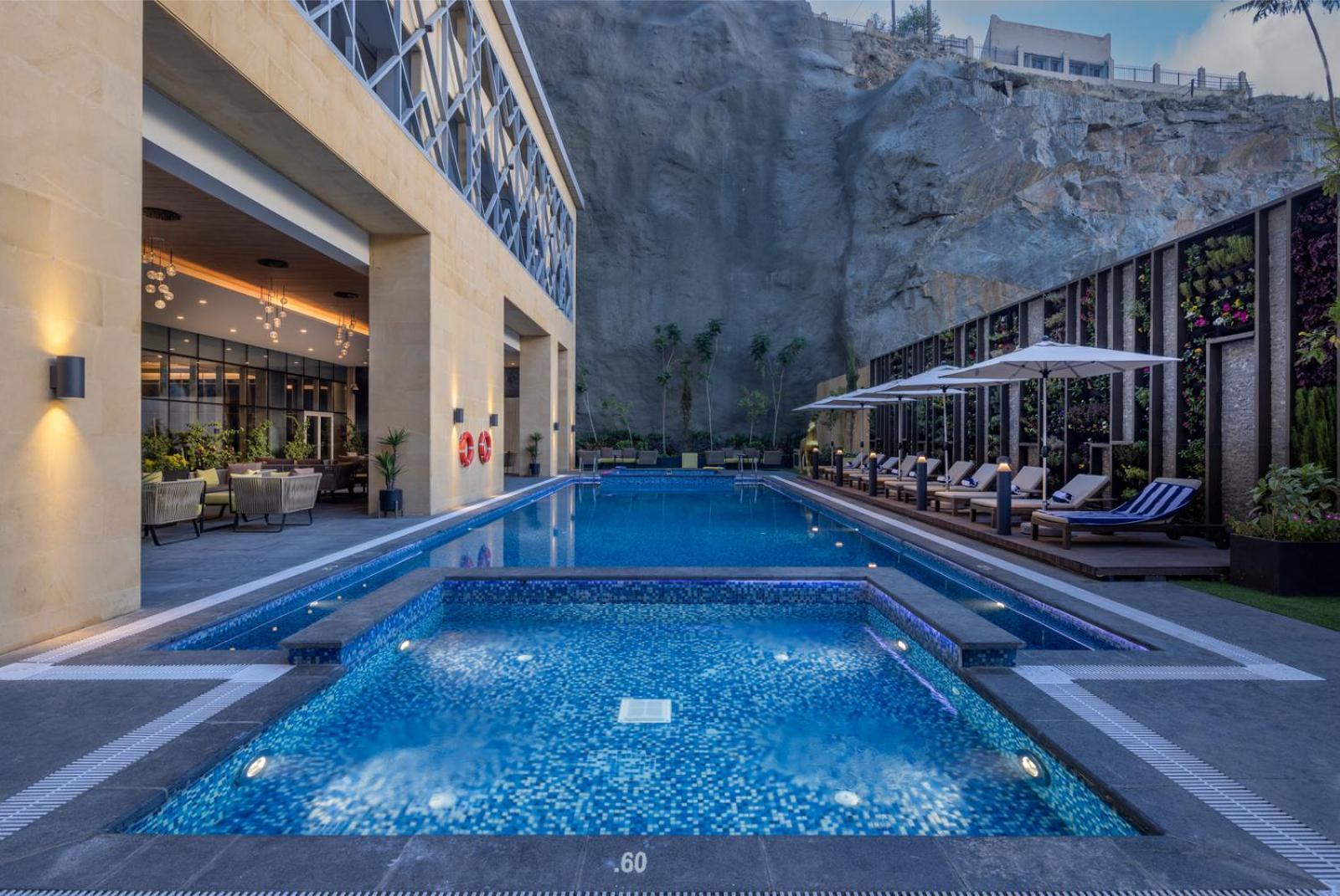 Aparthotel Citadines Abha Exterior foto Pool at the hotel